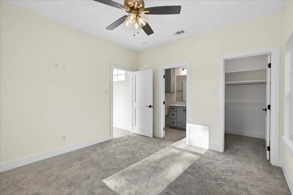 114 Castlewood Road Enchanted Oaks, TX 75156