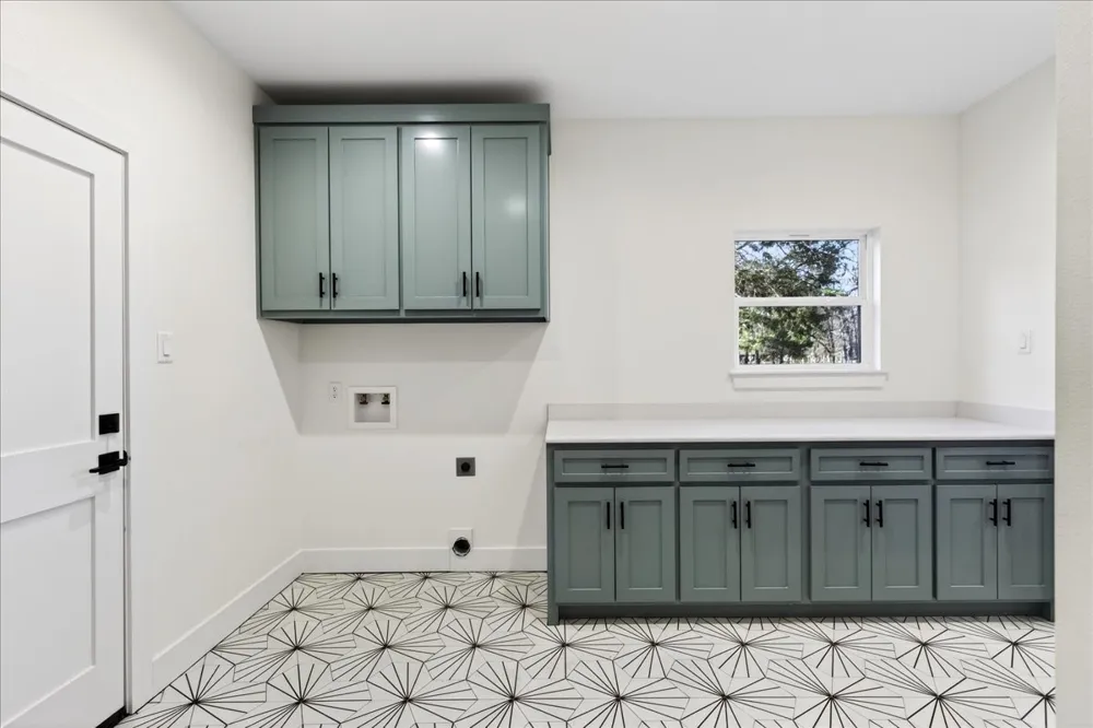114 Castlewood Road Enchanted Oaks, TX 75156