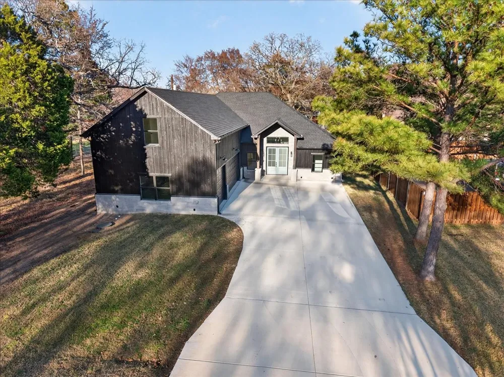 114 Castlewood Road Enchanted Oaks, TX 75156