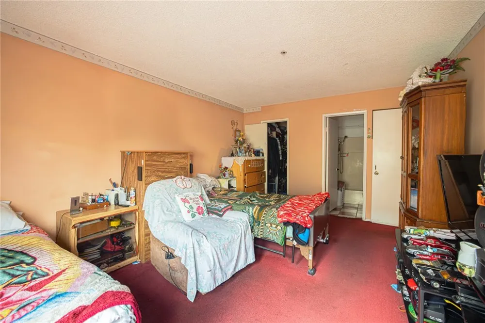 700 W 3rd #314 Santa Ana, CA 92701