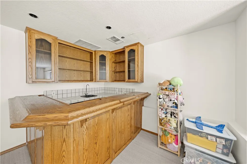 15930 Esquilime Chino Hills, CA 91709