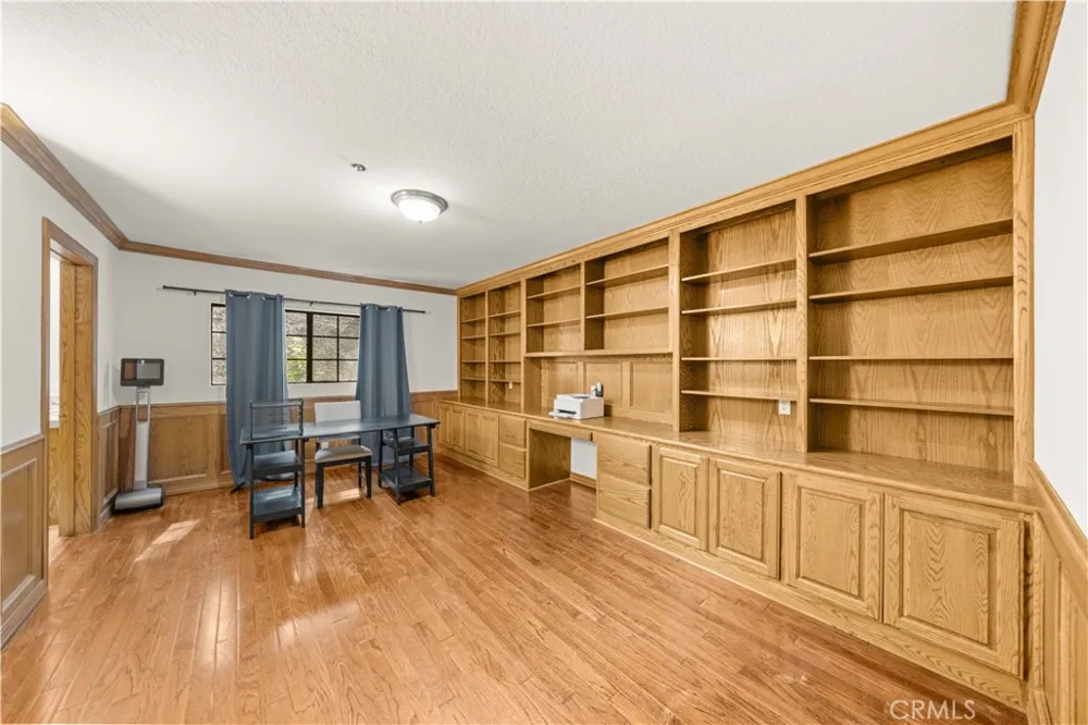 15930 Esquilime Chino Hills, CA 91709