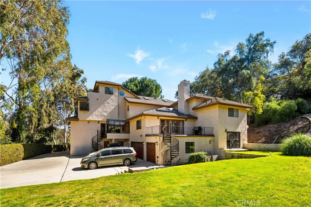 15930 Esquilime Chino Hills, CA 91709