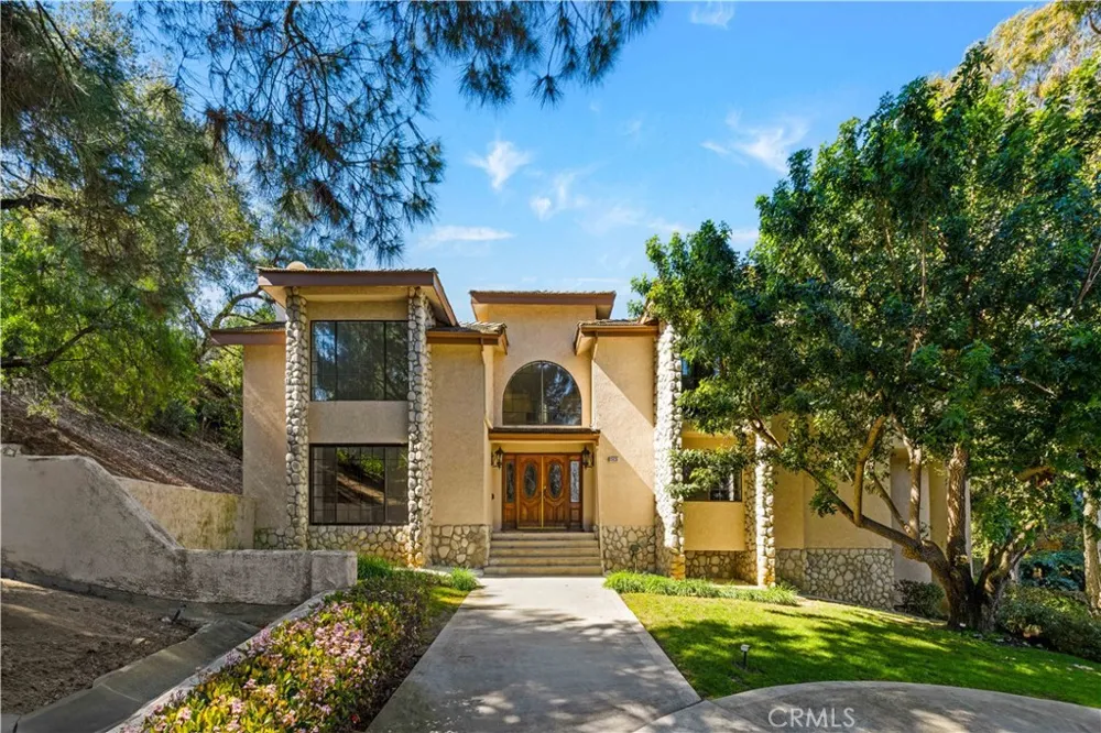 15930 Esquilime Chino Hills, CA 91709