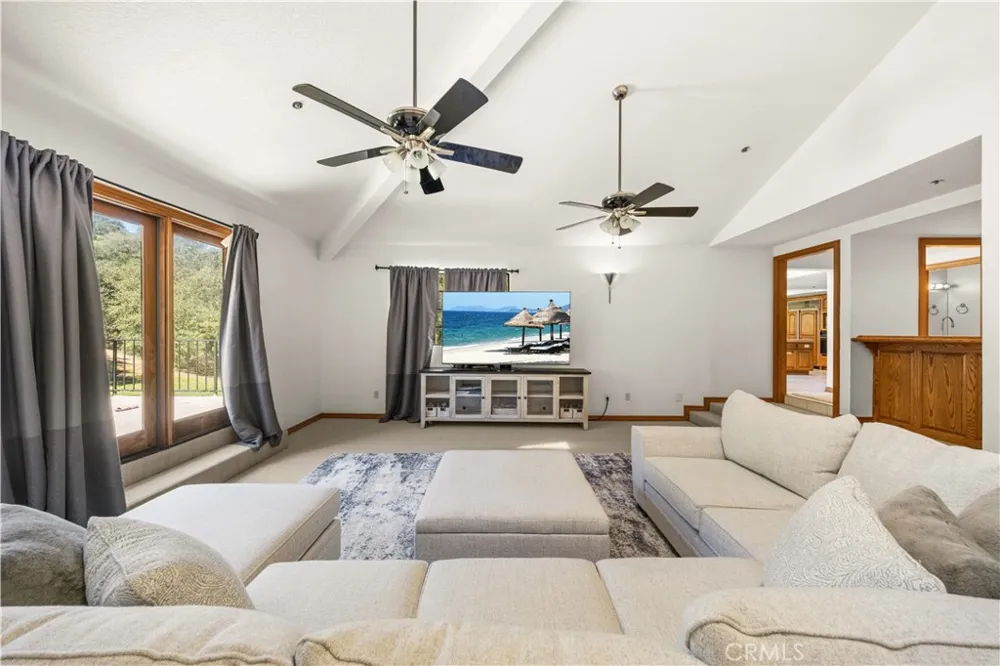 15930 Esquilime Chino Hills, CA 91709