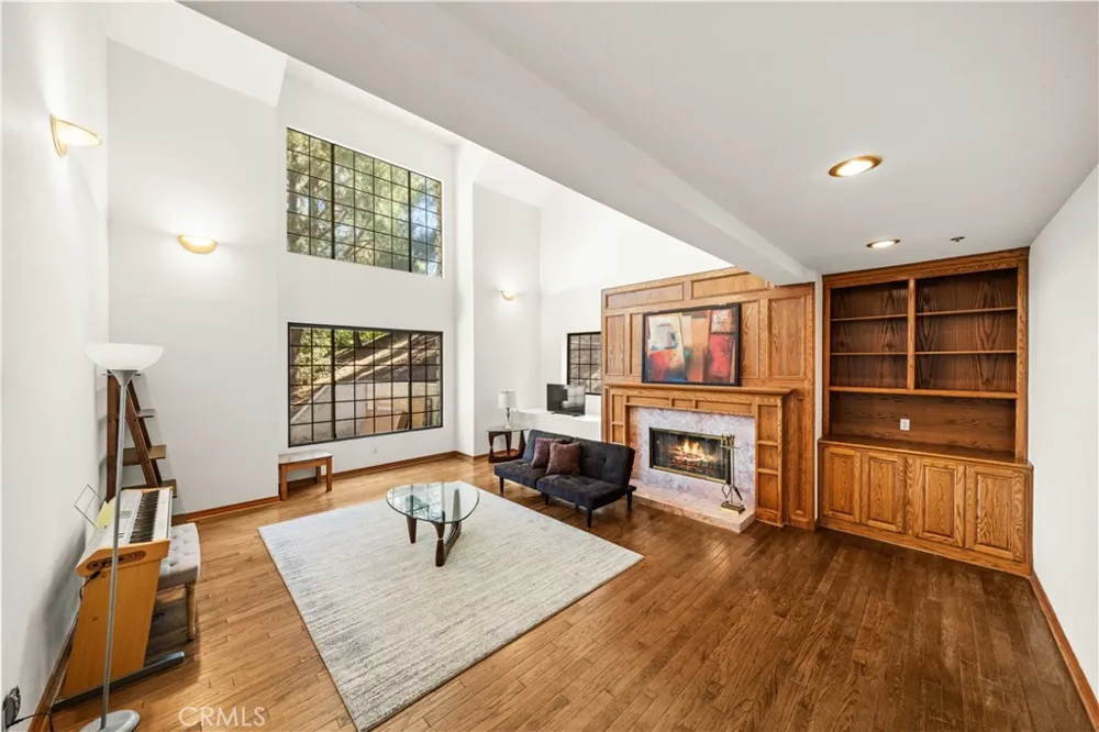 15930 Esquilime Chino Hills, CA 91709