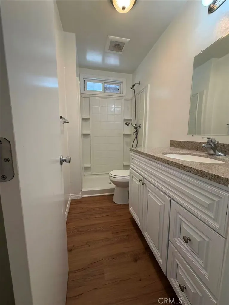 15821 S Myrtle Tustin, CA 92780