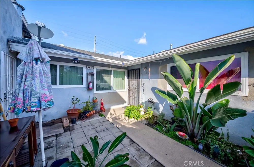 15821 S Myrtle Tustin, CA 92780