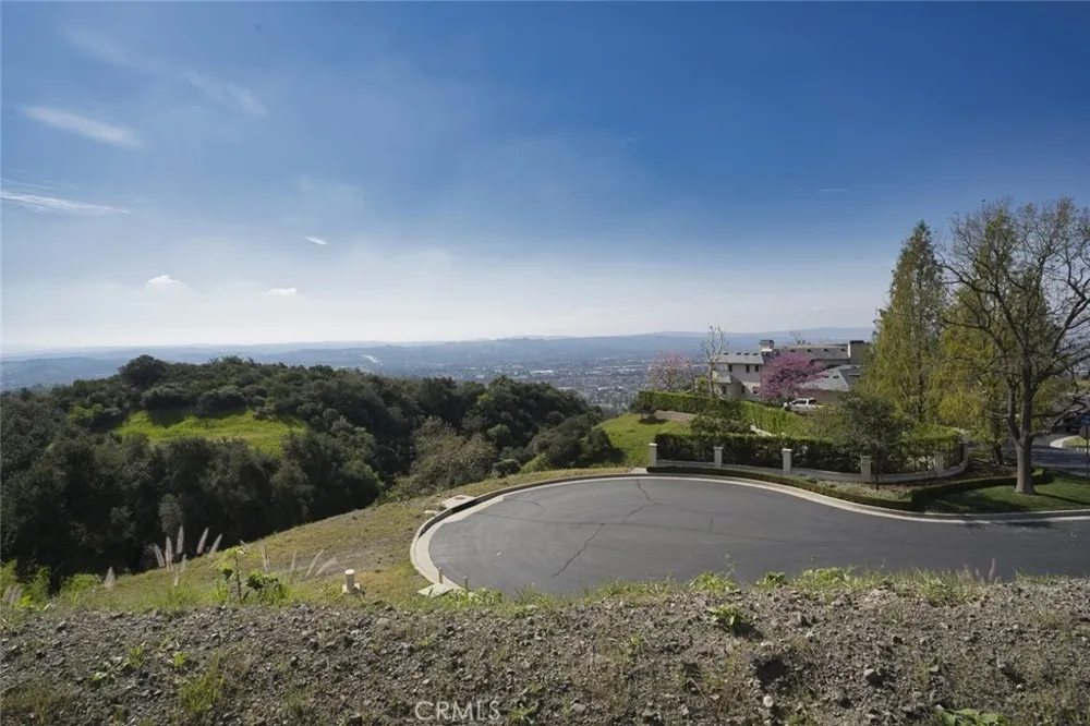 685 Gordon Highlands Road Glendora, CA 91741