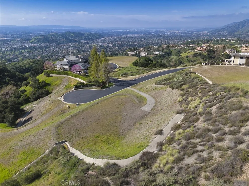 685 Gordon Highlands Road Glendora, CA 91741