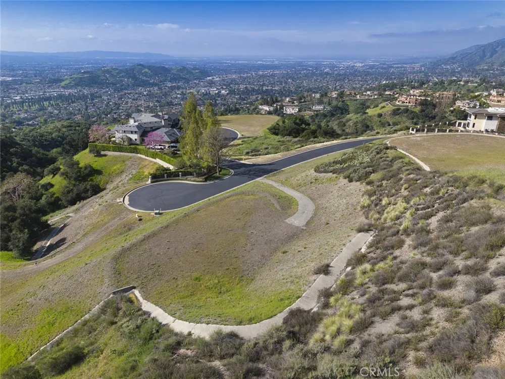685 Gordon Highlands Road Glendora, CA 91741