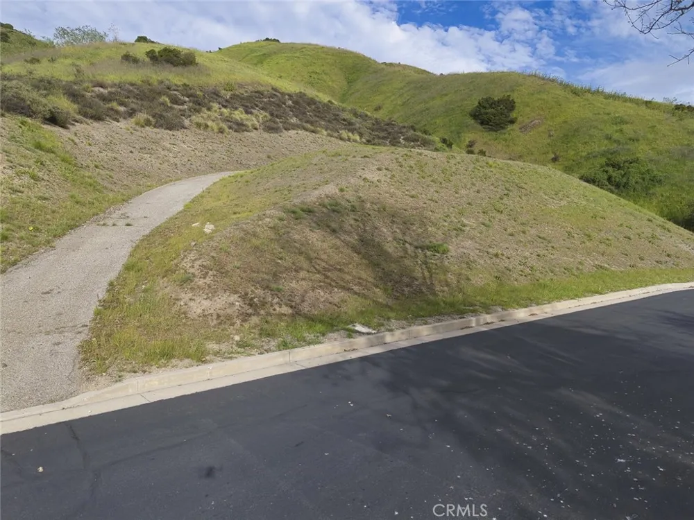 685 Gordon Highlands Road Glendora, CA 91741