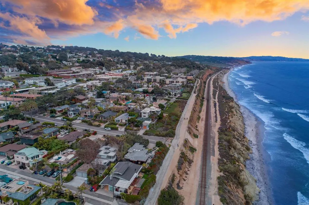 152 7th Street Del Mar, CA 92014