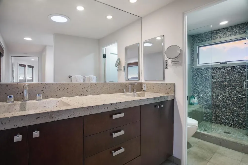 152 7th Street Del Mar, CA 92014