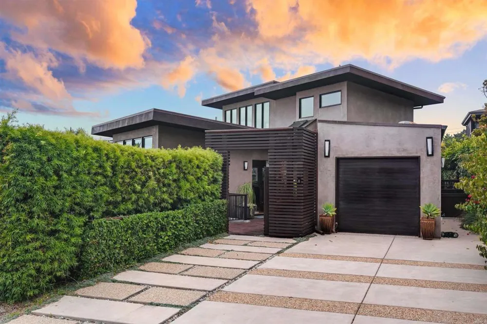 152 7th Street Del Mar, CA 92014