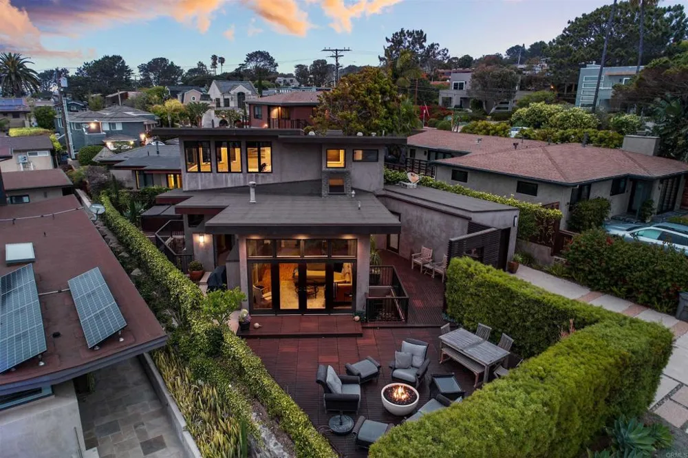 152 7th Street Del Mar, CA 92014