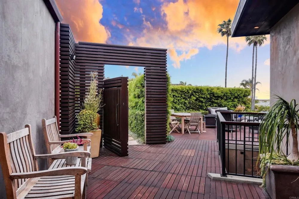 152 7th Street Del Mar, CA 92014