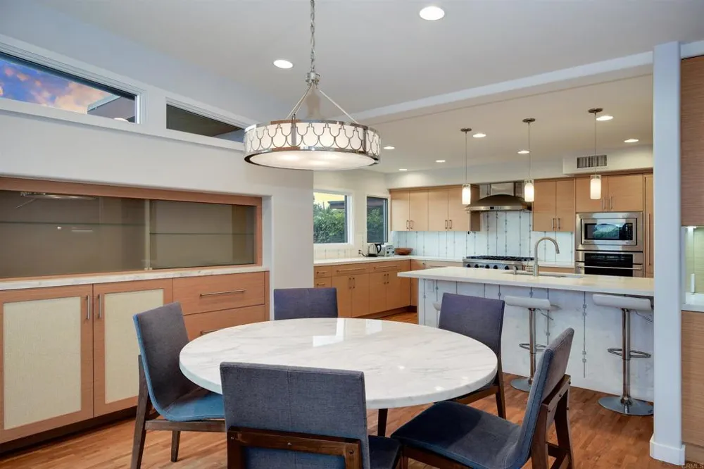 152 7th Street Del Mar, CA 92014