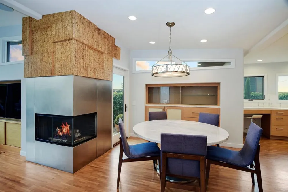 152 7th Street Del Mar, CA 92014