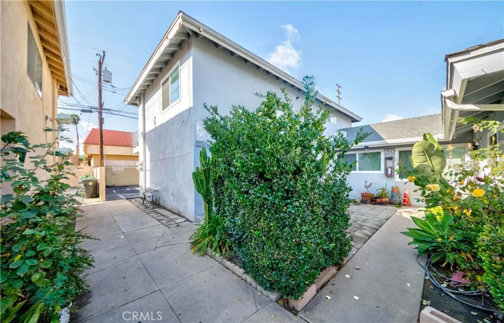 15821 S Myrtle Tustin, CA 92780