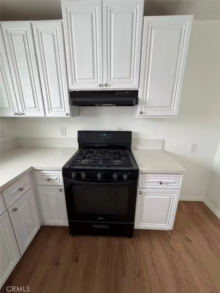 15821 S Myrtle Tustin, CA 92780