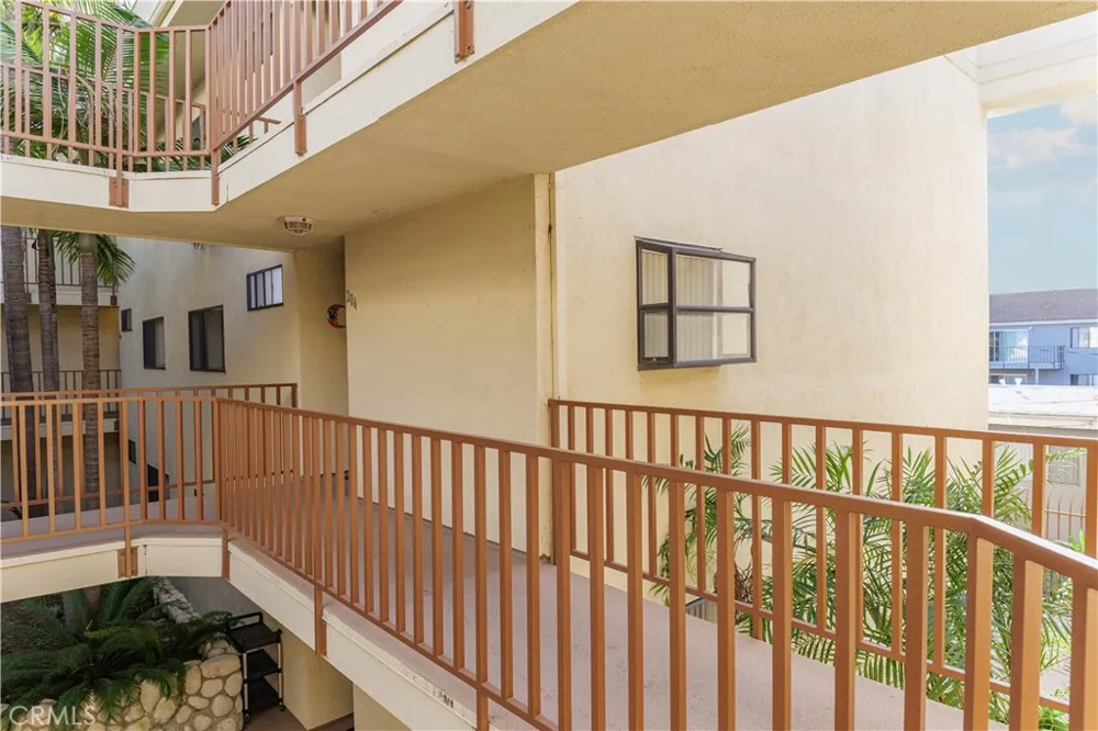 3516 E Ransom Street #204 Long Beach, CA 90804