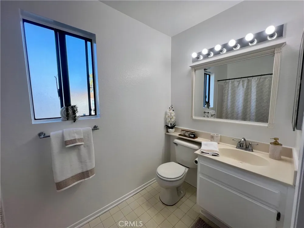 3516 E Ransom Street #204 Long Beach, CA 90804