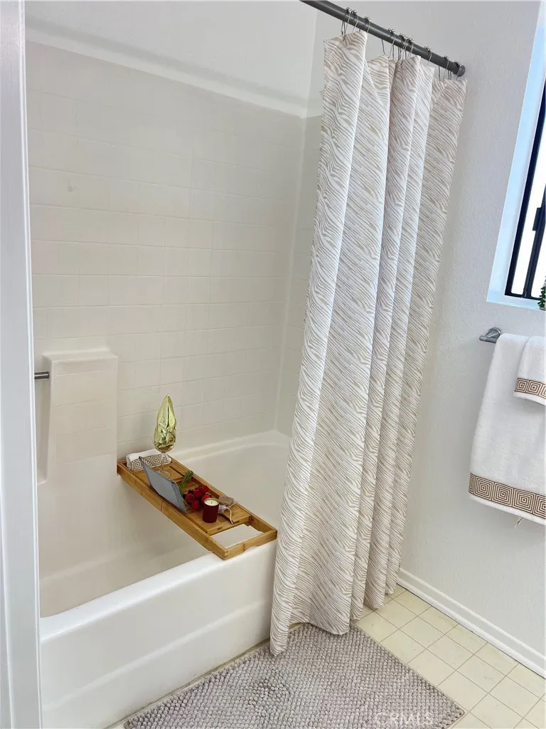3516 E Ransom Street #204 Long Beach, CA 90804