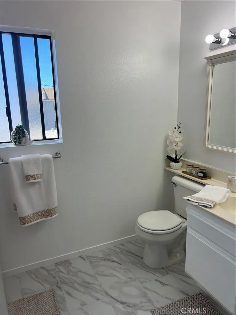 3516 E Ransom Street #204 Long Beach, CA 90804