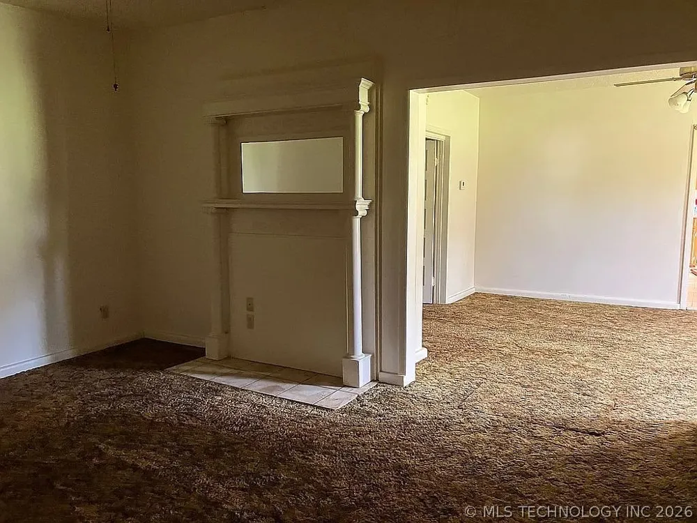 504 S Seminole Weleetka, OK 74880