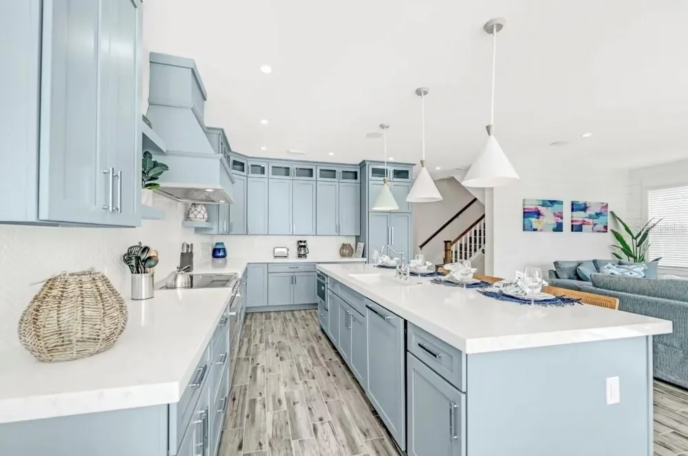 2403 AVENUE C Bradenton Beach, FL 34217