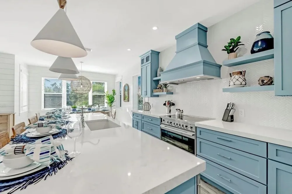 2403 AVENUE C Bradenton Beach, FL 34217