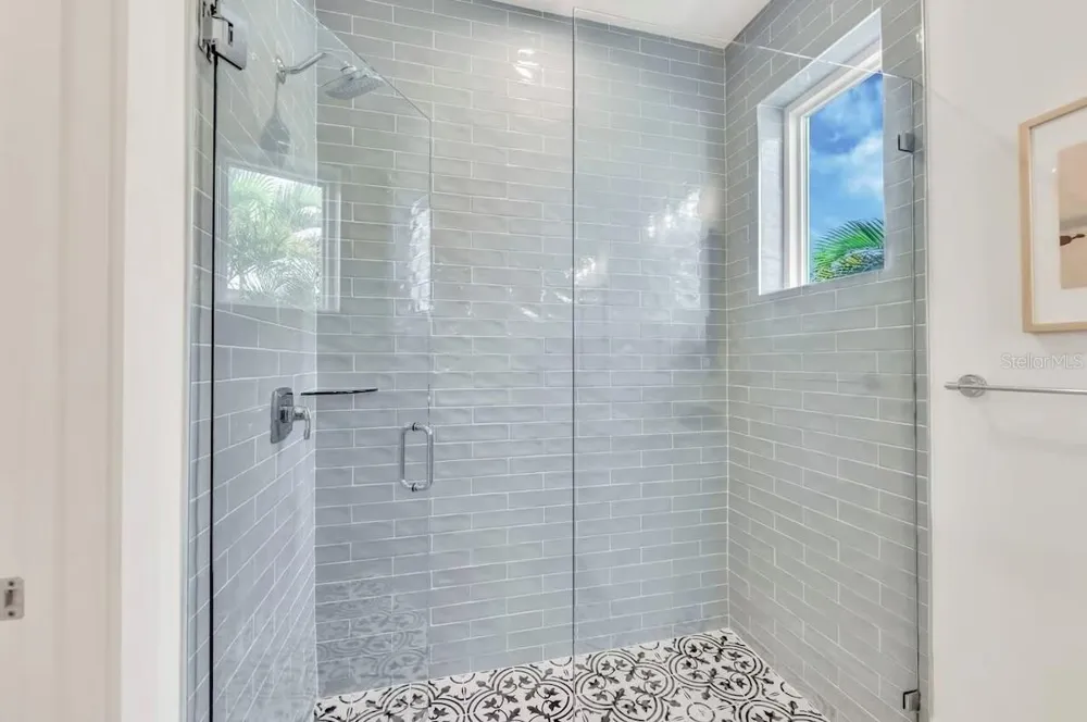 2403 AVENUE C Bradenton Beach, FL 34217