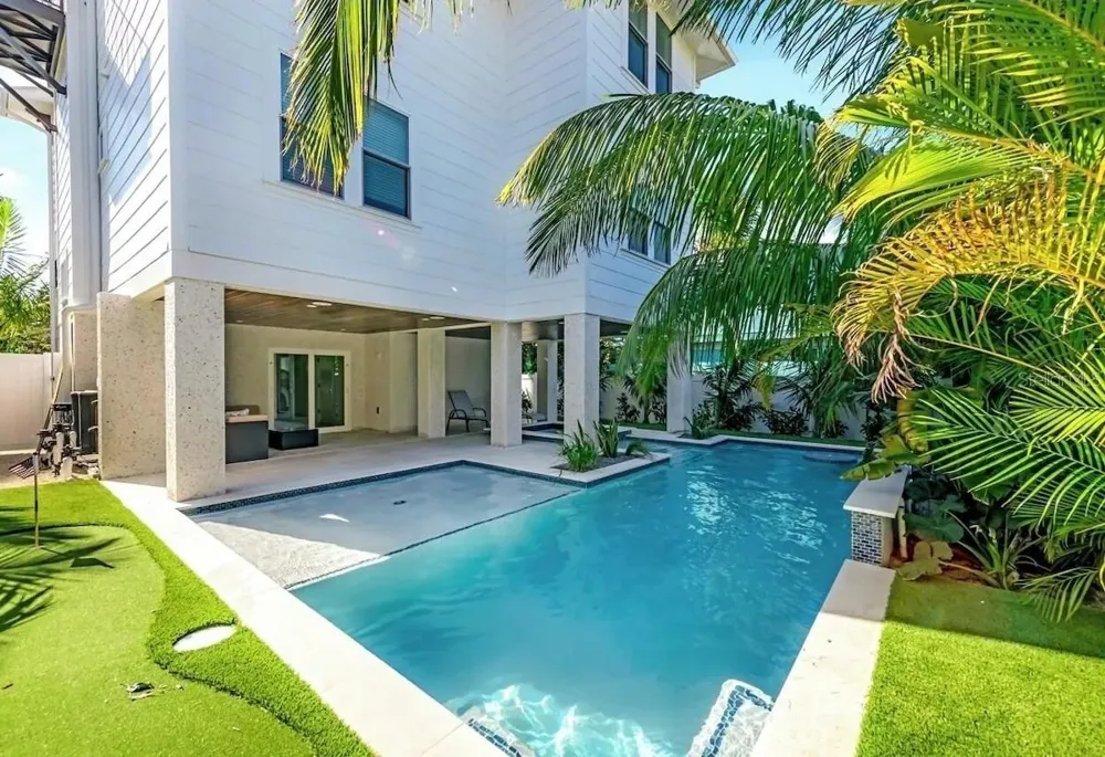 2403 AVENUE C Bradenton Beach, FL 34217
