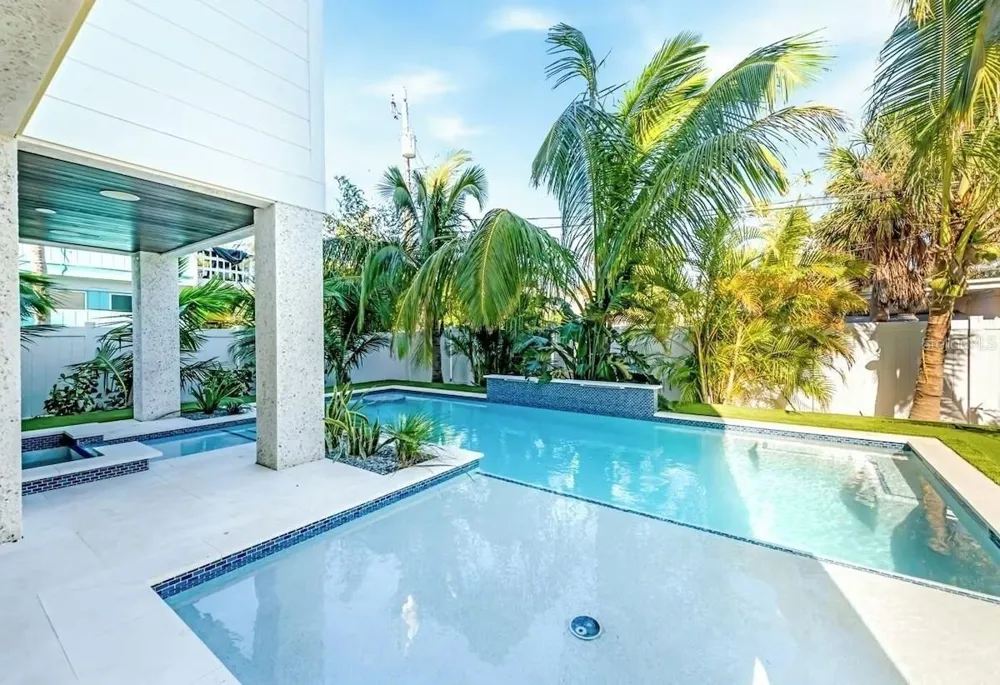 2403 AVENUE C Bradenton Beach, FL 34217