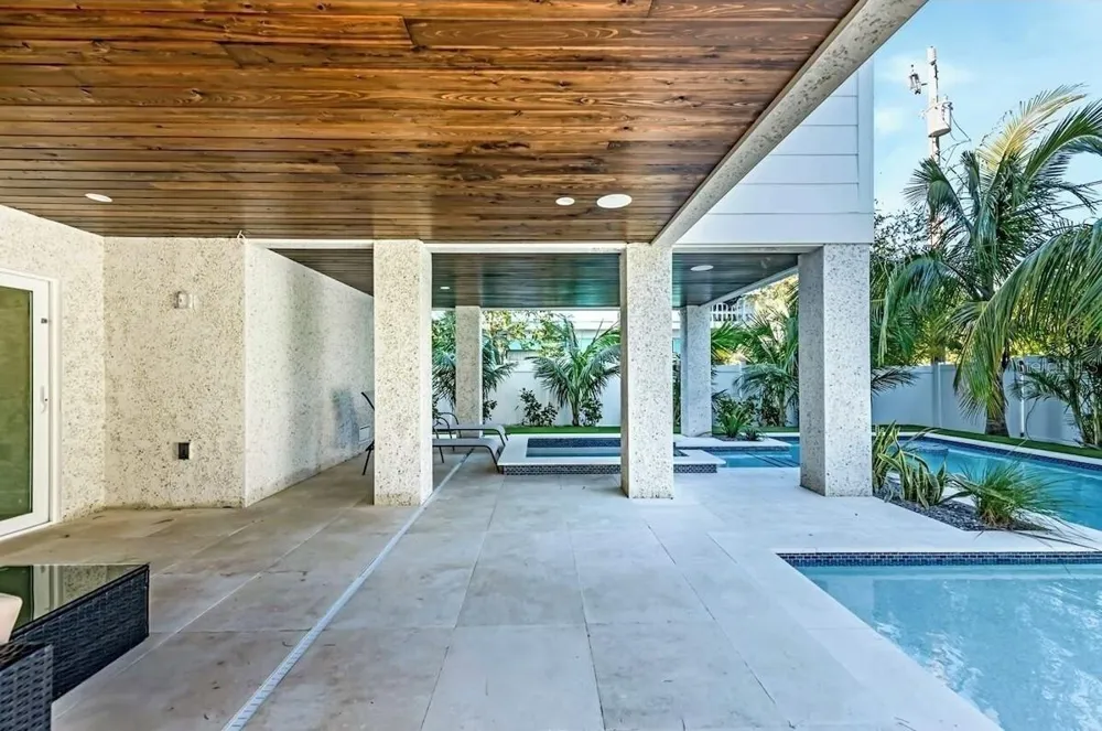 2403 AVENUE C Bradenton Beach, FL 34217