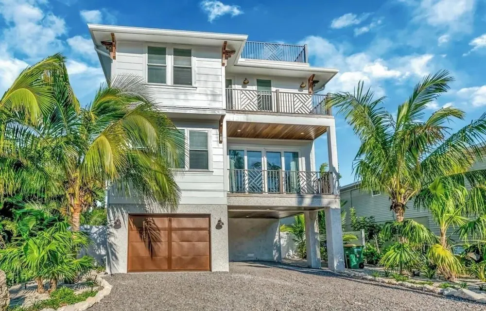 2403 AVENUE C Bradenton Beach, FL 34217