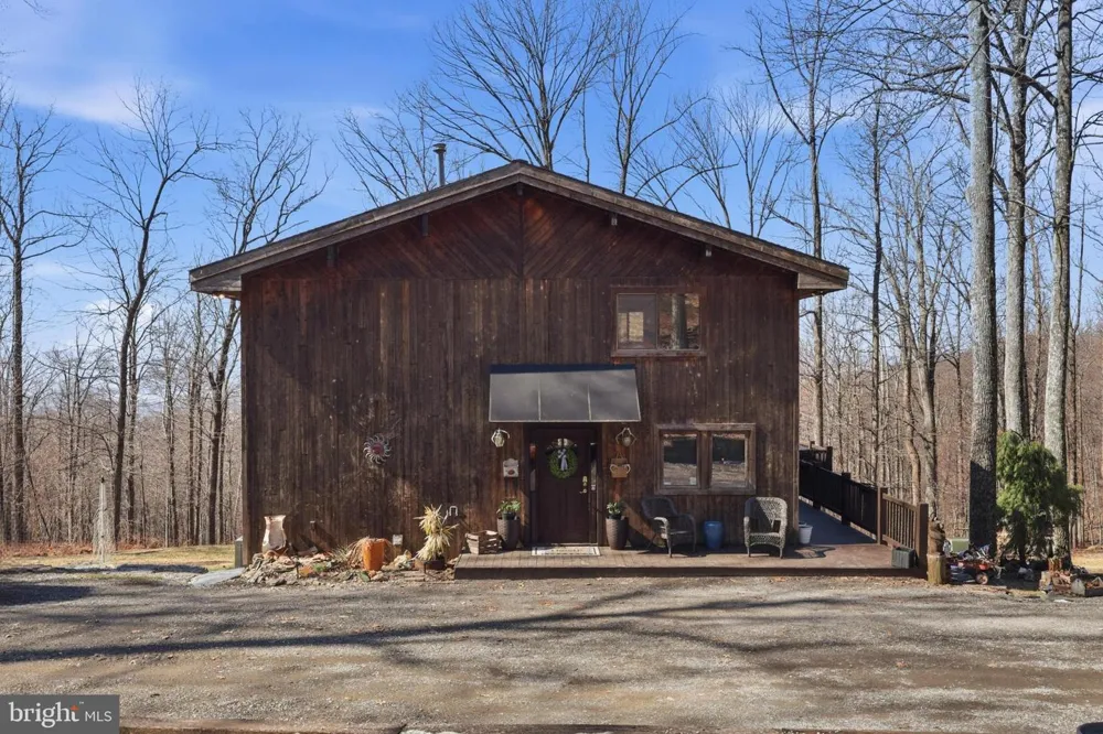8939 HAWBOTTOM ROAD Middletown, MD 21769