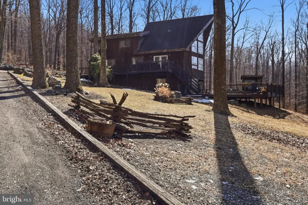 8939 HAWBOTTOM ROAD Middletown, MD 21769