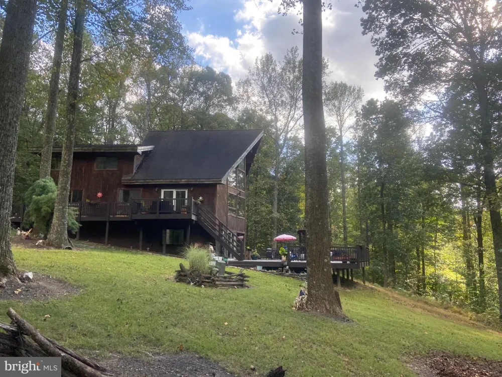 8939 HAWBOTTOM ROAD Middletown, MD 21769