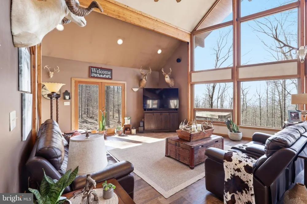 8939 HAWBOTTOM ROAD Middletown, MD 21769