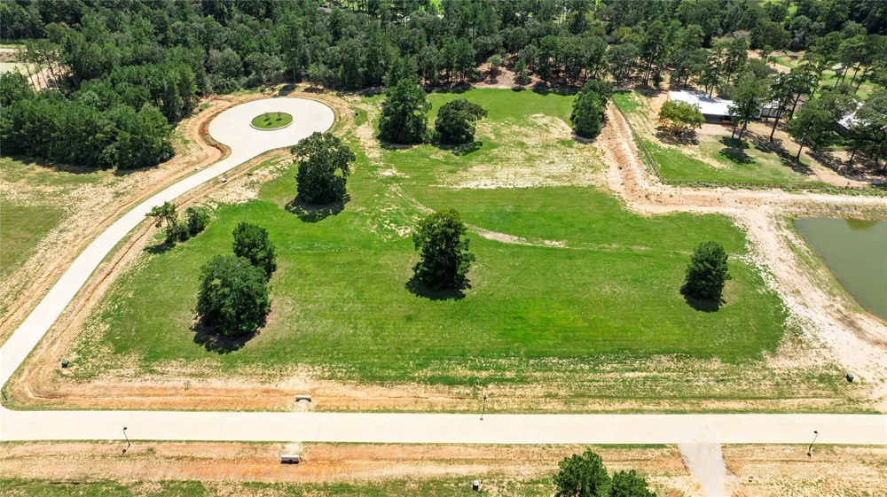 216 Hidden Oak Drive Hockley, TX 77447