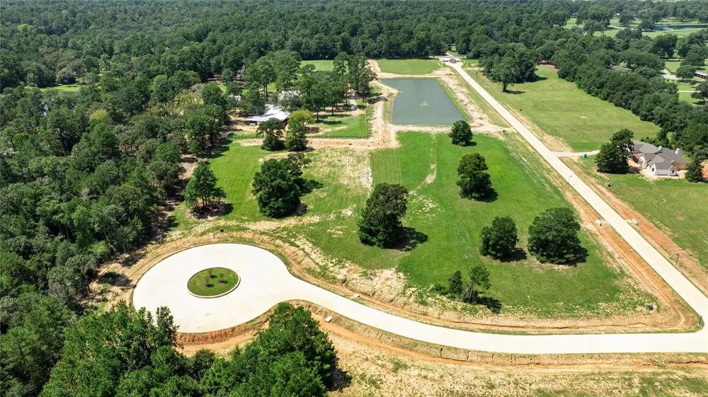 216 Hidden Oak Drive Hockley, TX 77447