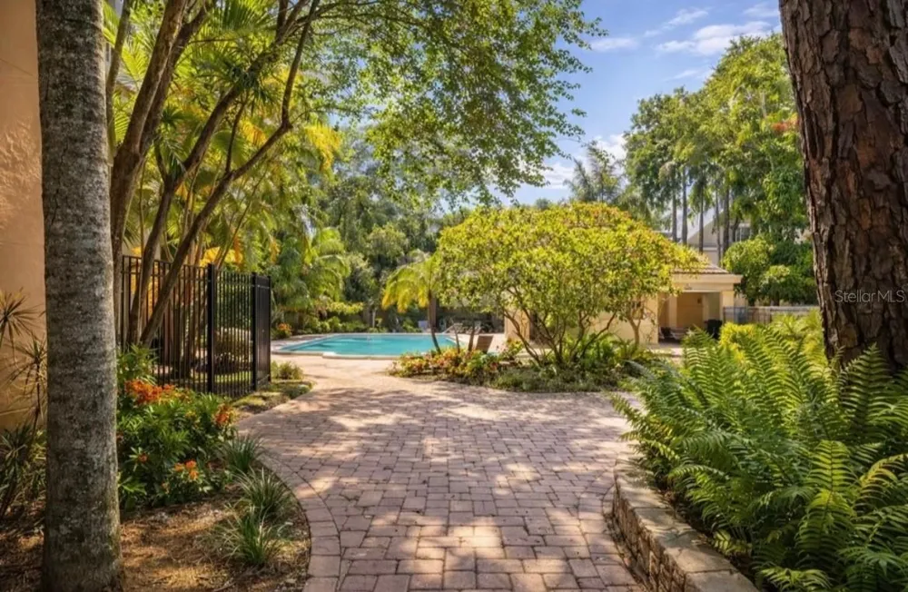 950 BROADWAY #107 Dunedin, FL 34698