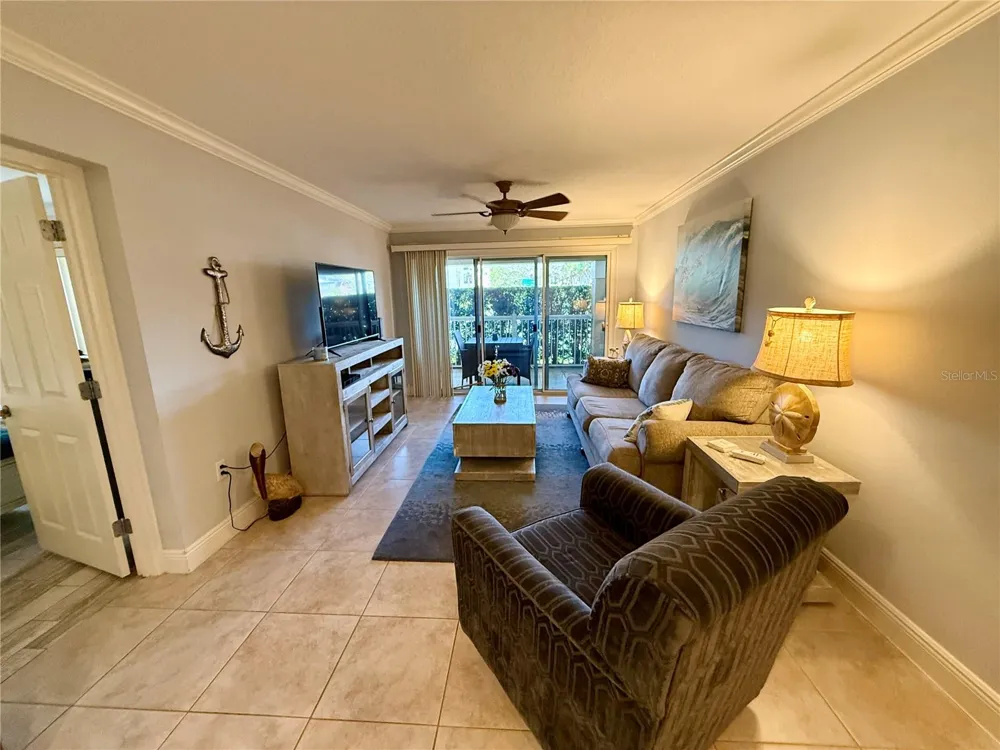 950 BROADWAY #107 Dunedin, FL 34698