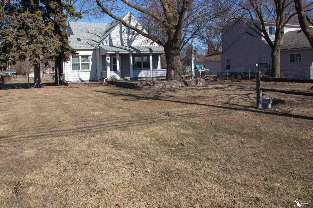 15708 Goddard Road Allen Park City, MI 48101