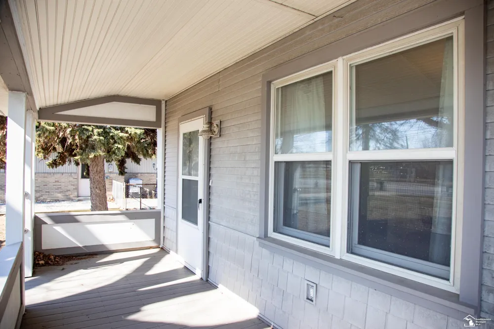 15708 Goddard Road Allen Park City, MI 48101