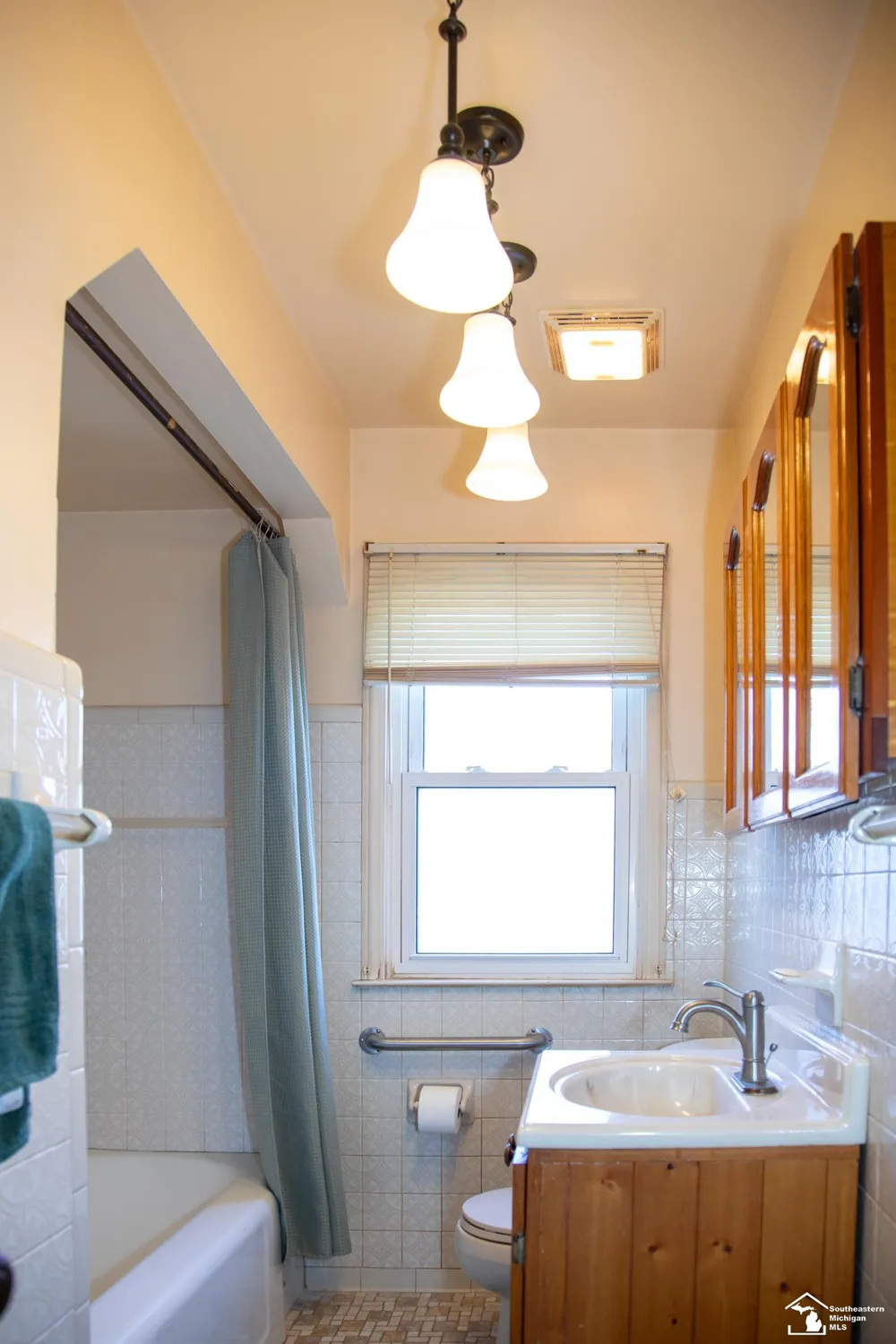 15708 Goddard Road Allen Park City, MI 48101