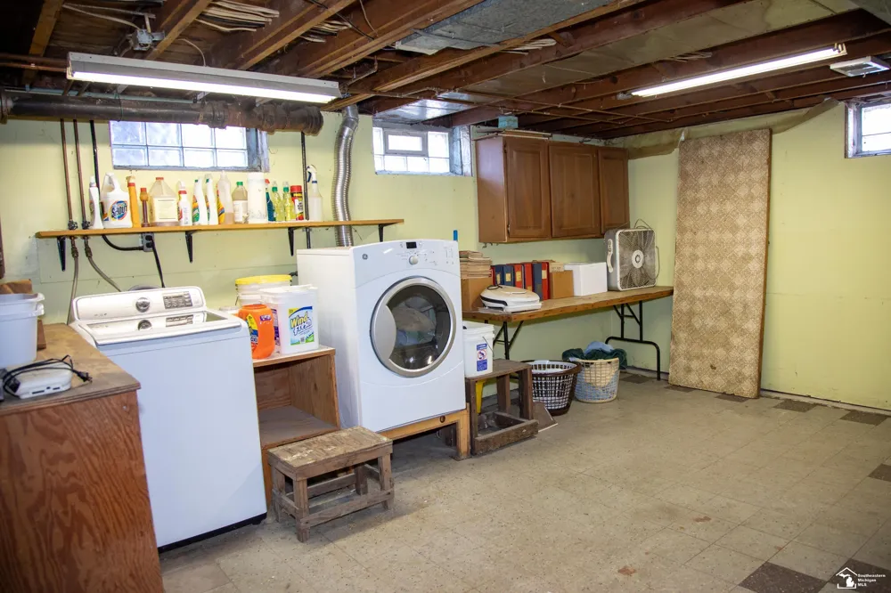 15708 Goddard Road Allen Park City, MI 48101