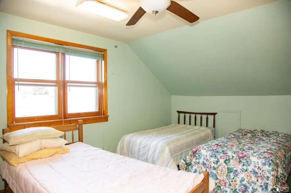15708 Goddard Road Allen Park City, MI 48101